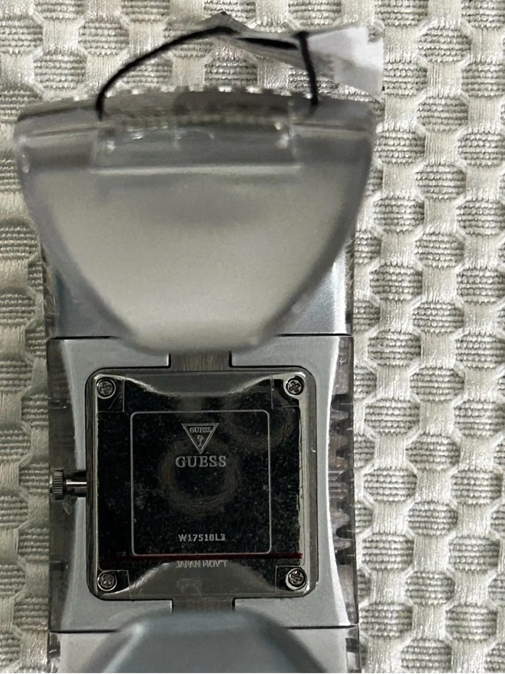 Guess “City Lights” Crystal & Resin Bangle Watch W17518L3 NWT New Battery Silver
